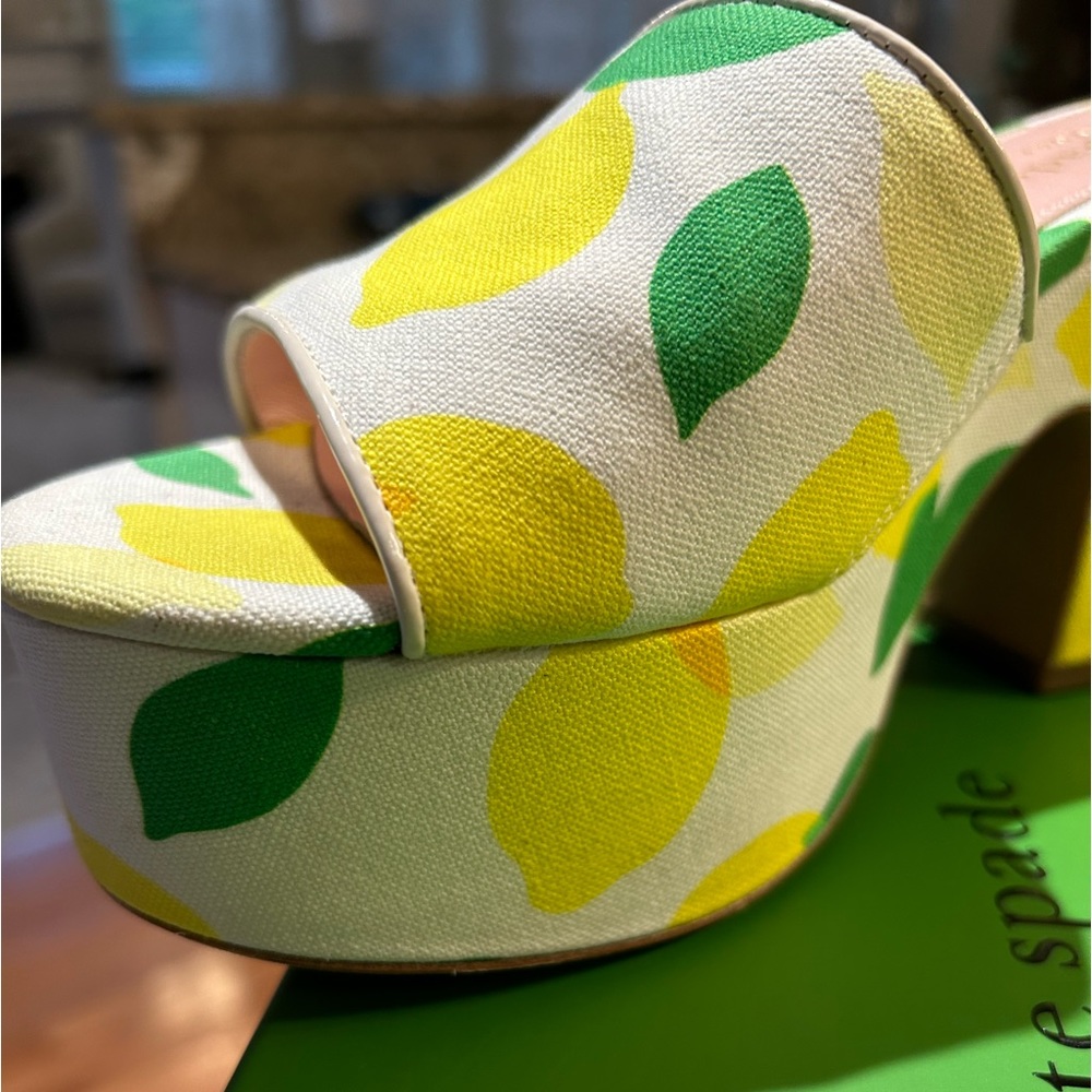 Kate spade beautifully crafted chunk heel